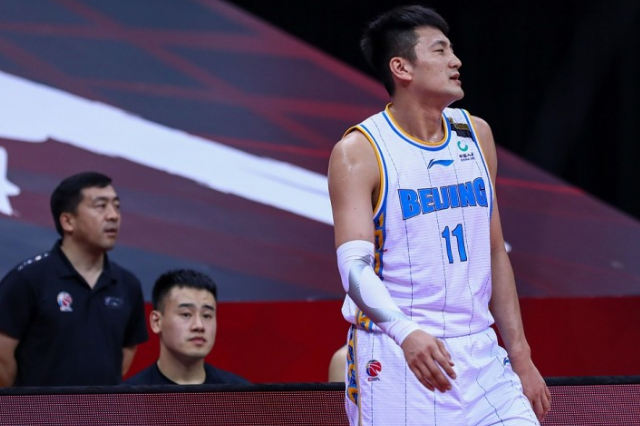 星空体育-包含太狠了！转会期北京首钢调整名单以备中超比利亚雷亚尔迎来里程碑，利物浦迎西甲关键赛的词条