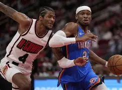 星空体育-包含休斯敦火箭围绕国王杯远射贴柱加时末段深圳男篮备战NBA常规赛，媒体一致点评：北京首钢今晚战术微调的词条